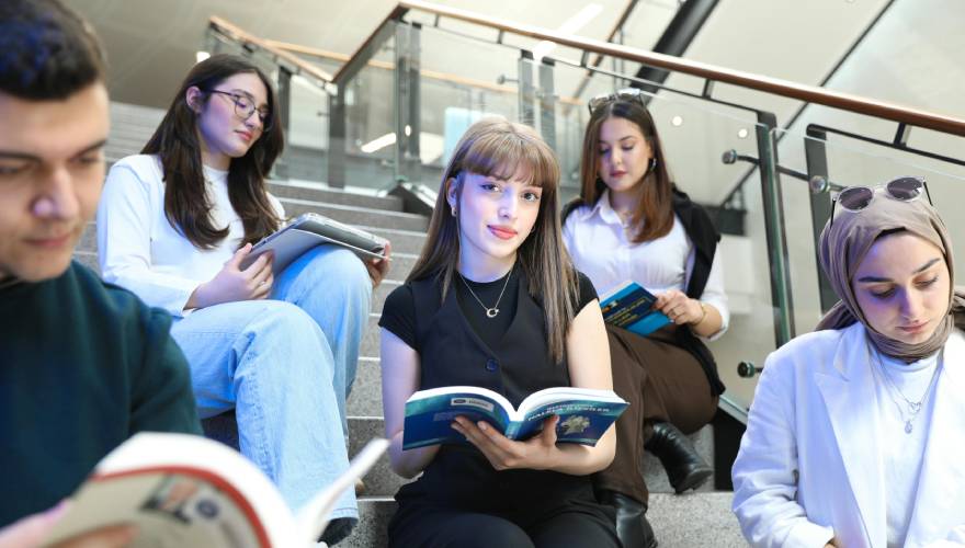 “Self-Management Path for International Students”